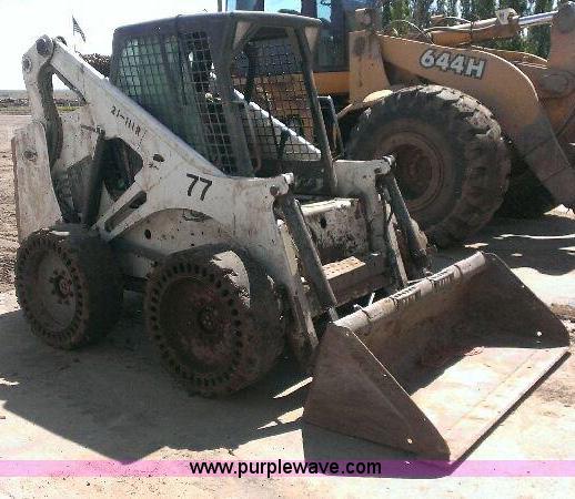 image for item G6358 2000 Bobcat 873 skid steer