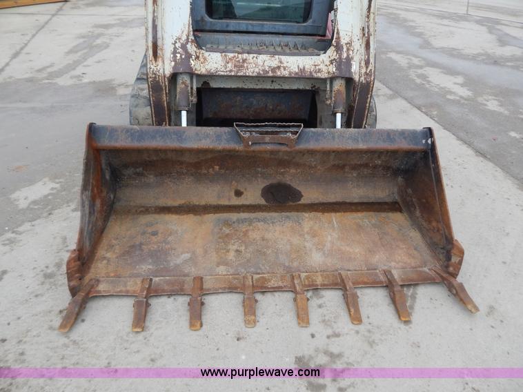 image for item H3839 2005 Takeuchi TL140 track skid steer