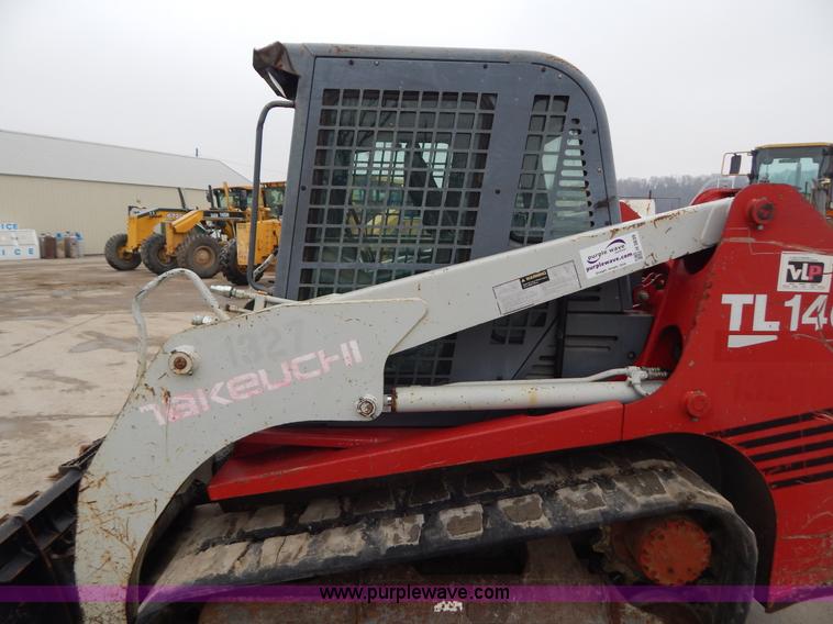 image for item H3839 2005 Takeuchi TL140 track skid steer