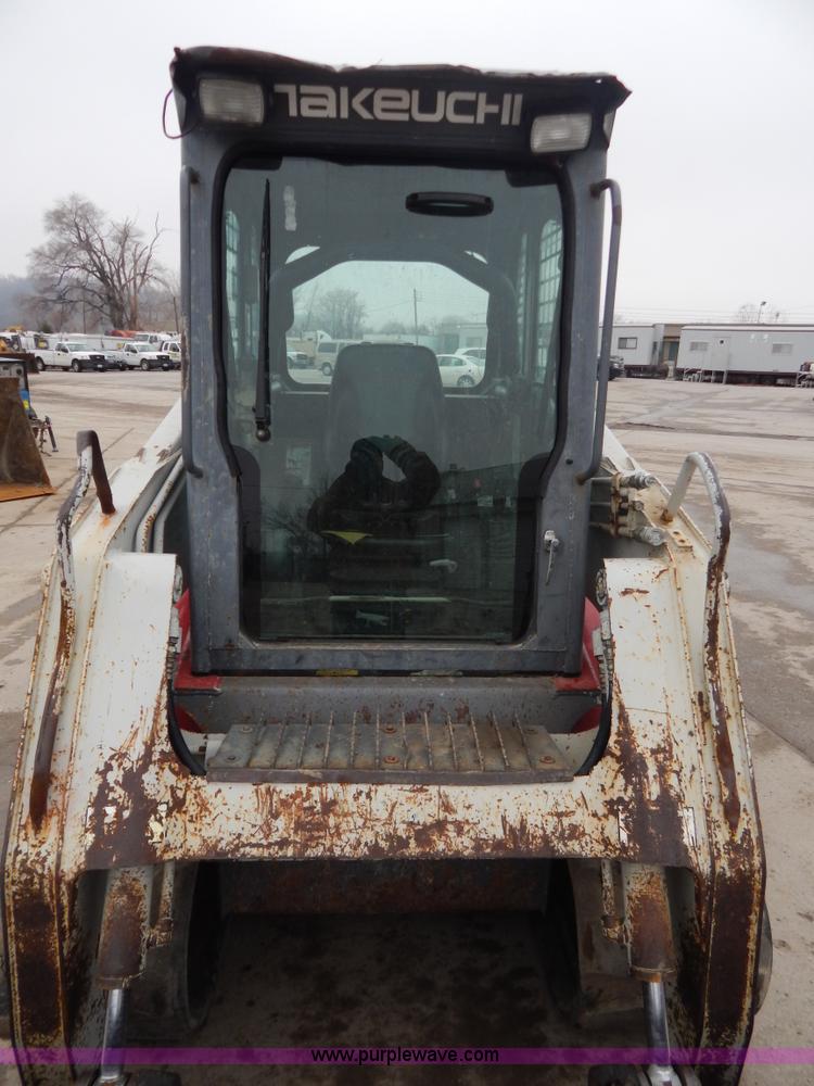 image for item H3839 2005 Takeuchi TL140 track skid steer