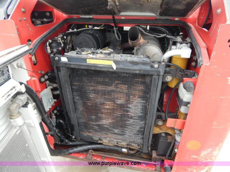 image for item H3839 2005 Takeuchi TL140 track skid steer