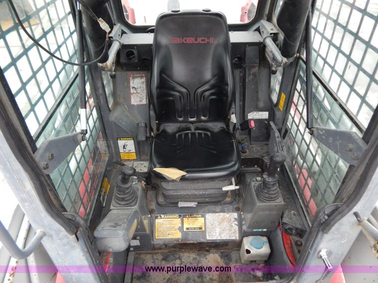 image for item H3839 2005 Takeuchi TL140 track skid steer