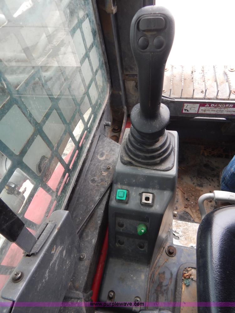 image for item H3839 2005 Takeuchi TL140 track skid steer