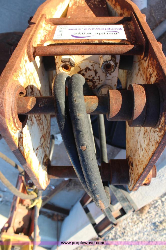 image for item H7751 2000 Kent hydraulic breaker