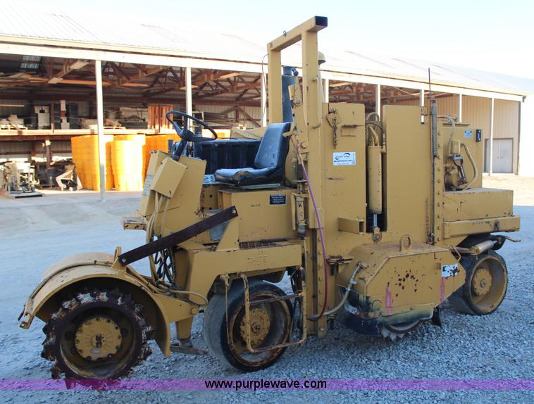 image for item H7752 1986 Caterpillar PR100DC milling machine