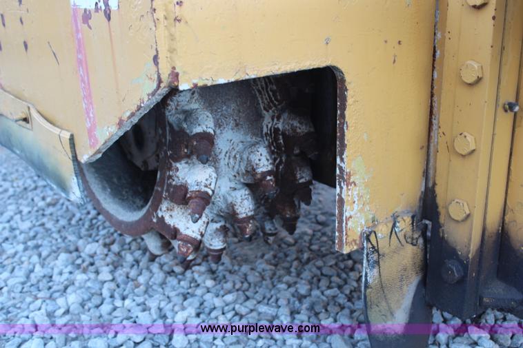 image for item H7752 1986 Caterpillar PR100DC milling machine