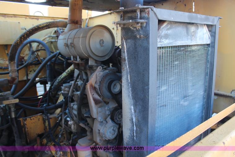 image for item H7752 1986 Caterpillar PR100DC milling machine