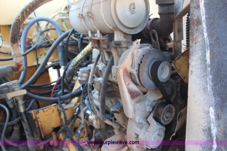 image for item H7752 1986 Caterpillar PR100DC milling machine