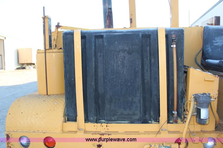 image for item H7752 1986 Caterpillar PR100DC milling machine