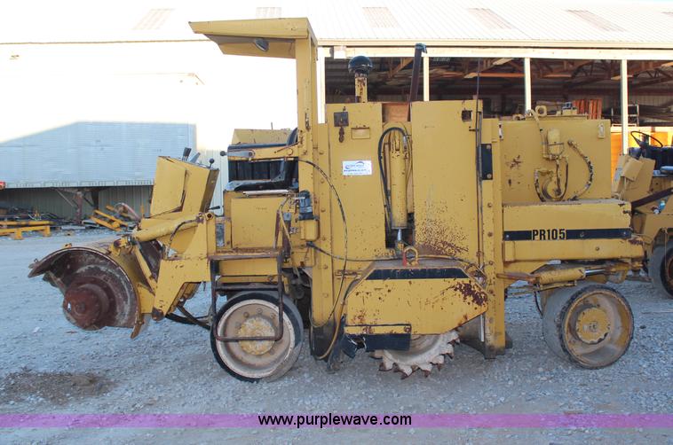 image for item H7753 1990 Caterpillar PR105 milling machine