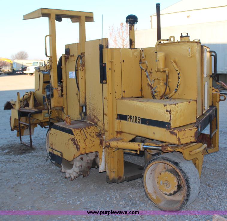 image for item H7753 1990 Caterpillar PR105 milling machine