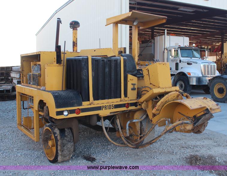 image for item H7753 1990 Caterpillar PR105 milling machine