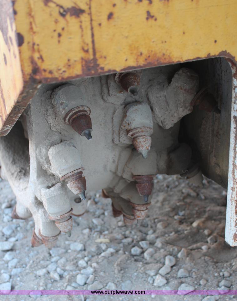 image for item H7753 1990 Caterpillar PR105 milling machine