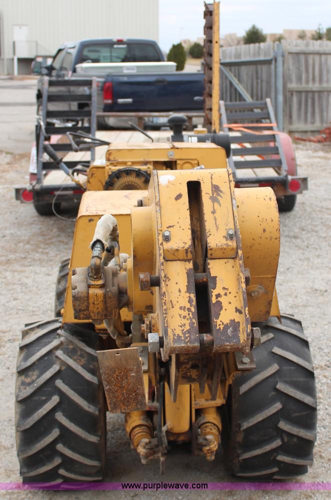 image for item H7783 1997 Vermeer LM42 cable plow