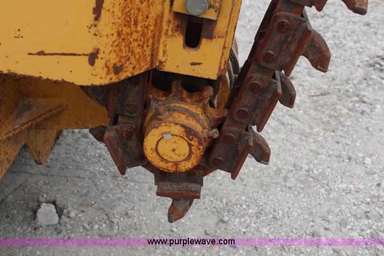 image for item H7783 1997 Vermeer LM42 cable plow