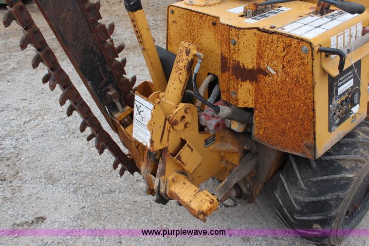 image for item H7783 1997 Vermeer LM42 cable plow