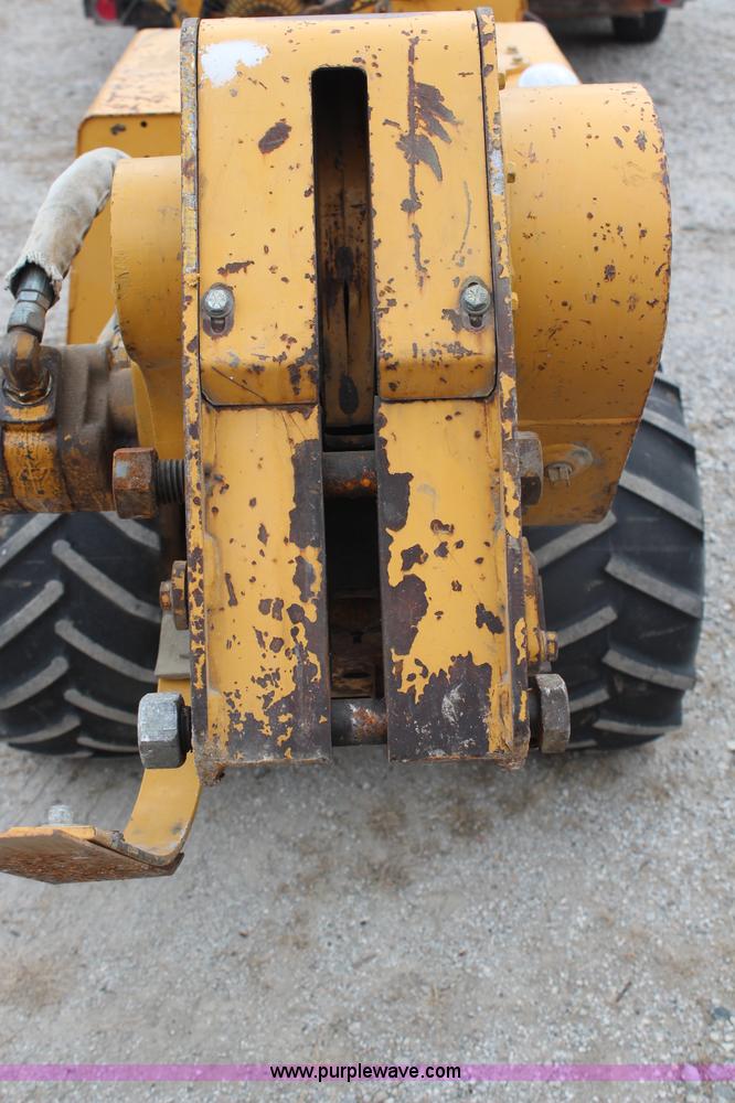 image for item H7783 1997 Vermeer LM42 cable plow