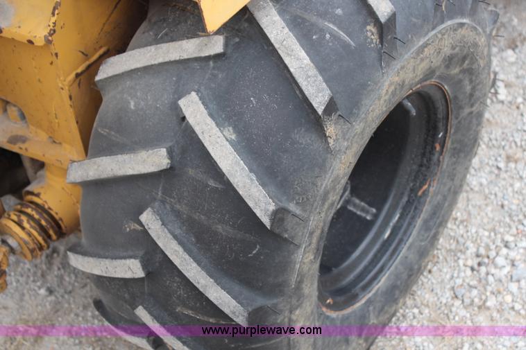 image for item H7783 1997 Vermeer LM42 cable plow