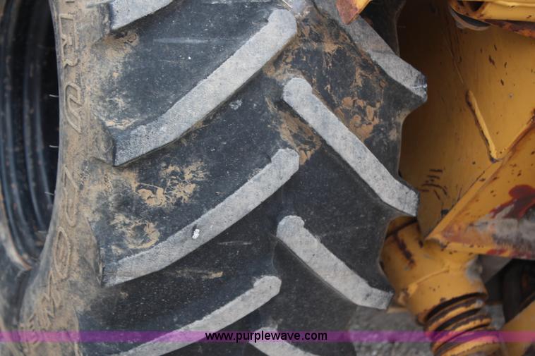 image for item H7783 1997 Vermeer LM42 cable plow