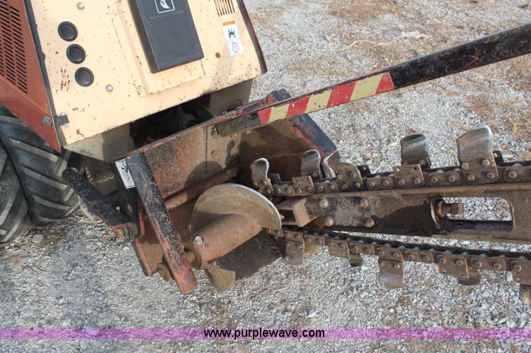 image for item H7785 1994 Ditch Witch 400SXD cable plow
