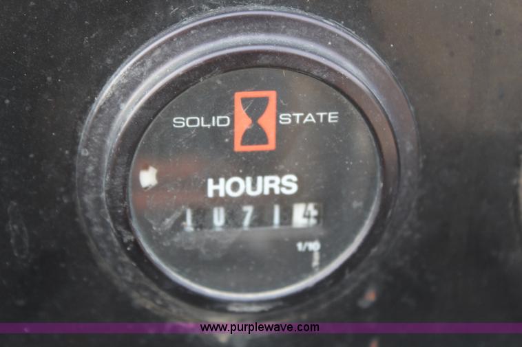 image for item H7785 1994 Ditch Witch 400SXD cable plow