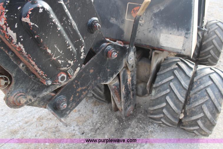 image for item H7785 1994 Ditch Witch 400SXD cable plow