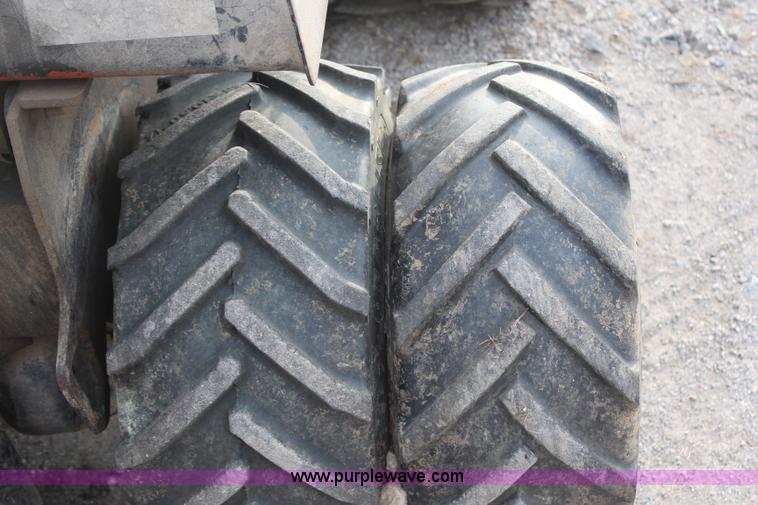 image for item H7785 1994 Ditch Witch 400SXD cable plow