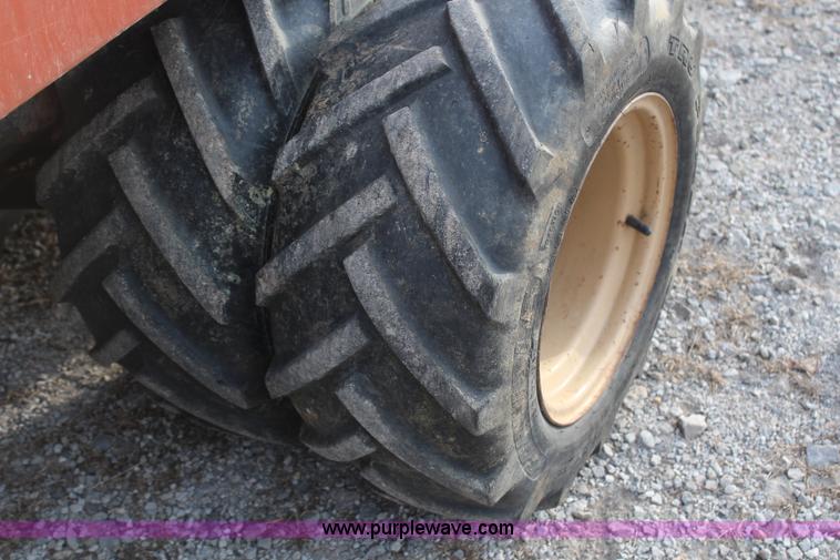 image for item H7785 1994 Ditch Witch 400SXD cable plow