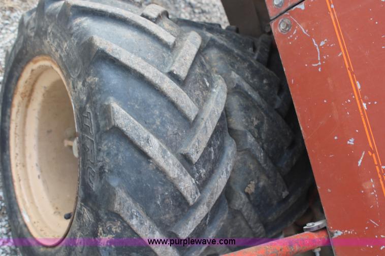 image for item H7785 1994 Ditch Witch 400SXD cable plow