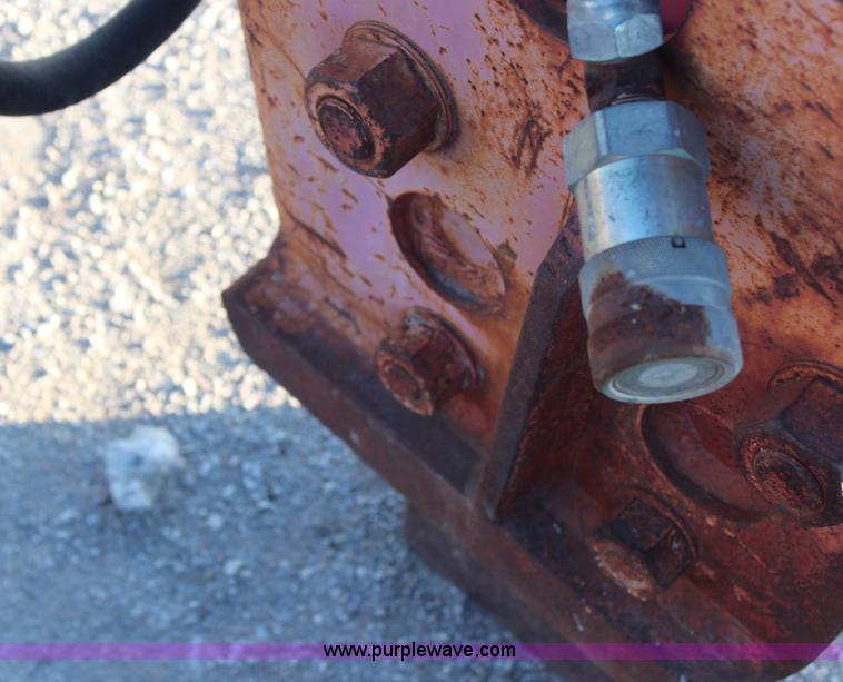 image for item H7817 1998 Allied hydraulic breaker