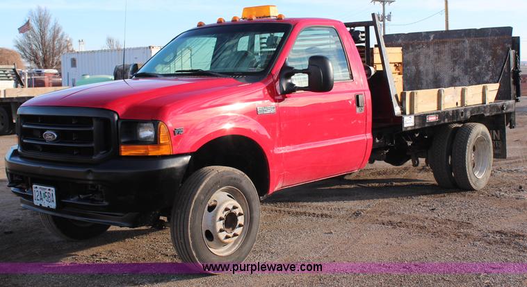 image for item H7825 2001 Ford F450 Super Duty XL flatbed truck