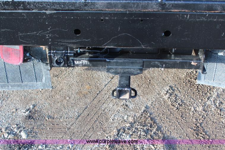 image for item H7825 2001 Ford F450 Super Duty XL flatbed truck