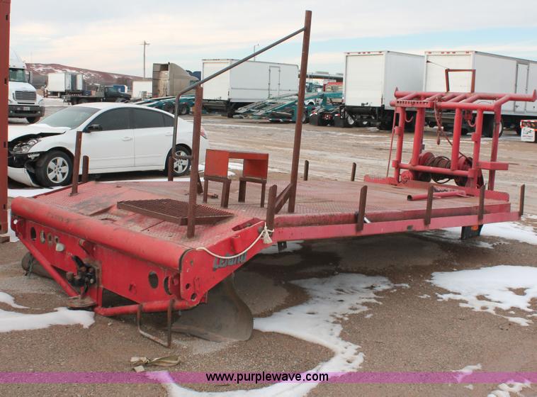 image for item H8353 Leland 684 gin pole flatbed