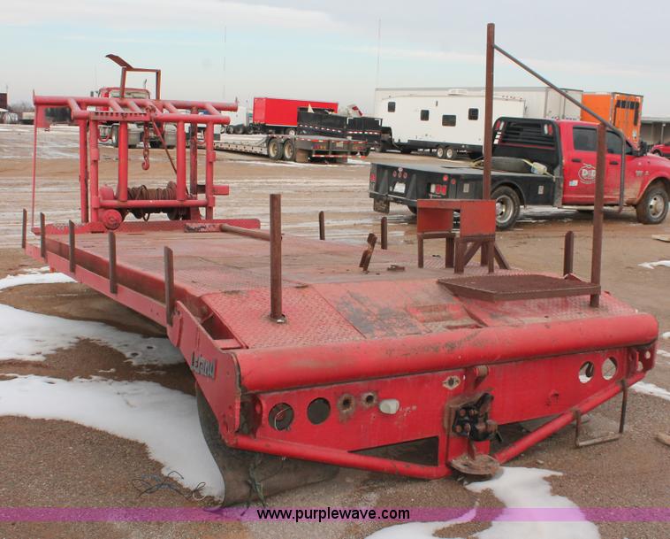 image for item H8353 Leland 684 gin pole flatbed