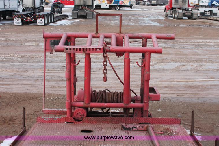 image for item H8353 Leland 684 gin pole flatbed