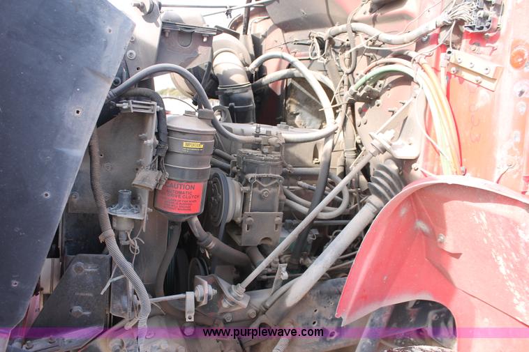 image for item H8360 1990 International 8100 flatbed truck