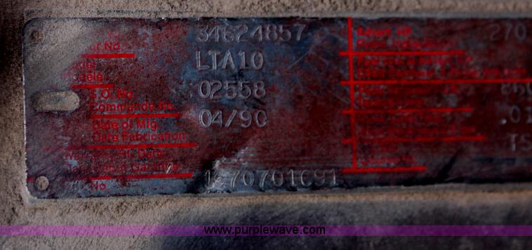 image for item H8360 1990 International 8100 flatbed truck