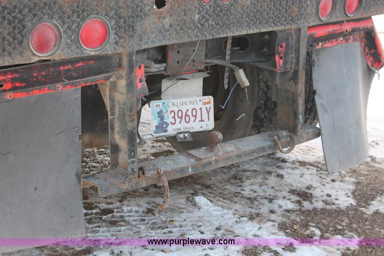 image for item H8360 1990 International 8100 flatbed truck