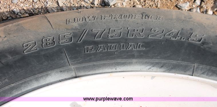 image for item H8360 1990 International 8100 flatbed truck