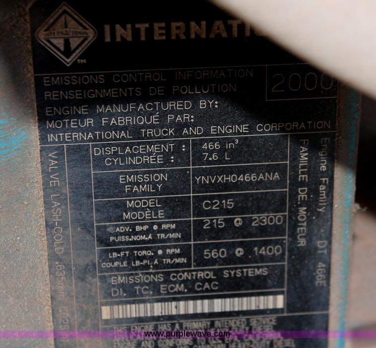 image for item H8368 2001 International 4700 Crew Cab flatbed truck