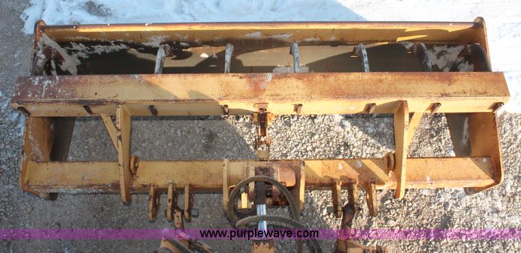 image for item H8369 1987 Case 480E landscape loader