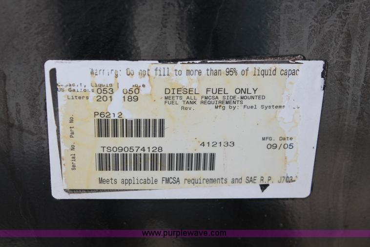 image for item H8371 2006 Peterbilt 335 flatbed truck