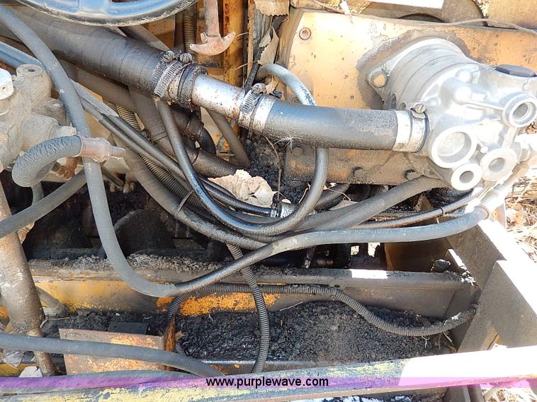 image for item I9456 Allatt C300 paver