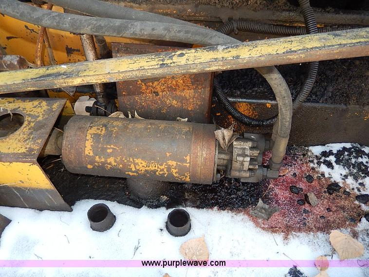 image for item I9456 Allatt C300 paver