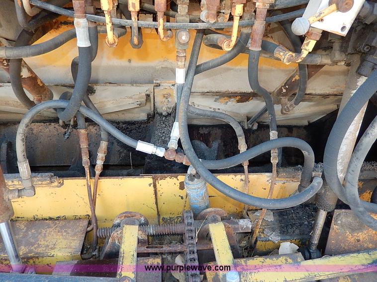 image for item I9456 Allatt C300 paver