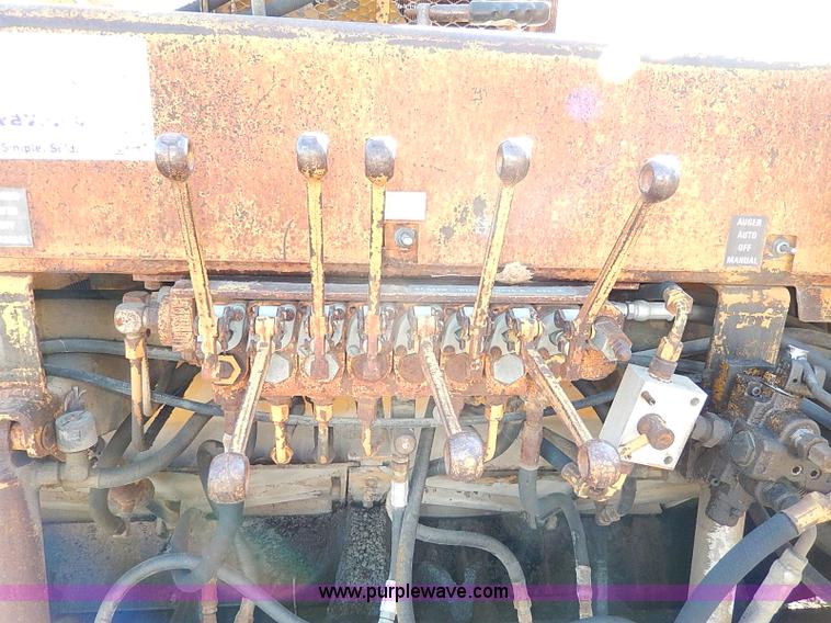 image for item I9456 Allatt C300 paver