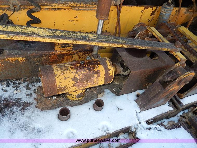 image for item I9456 Allatt C300 paver