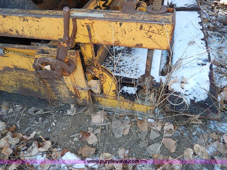 image for item I9456 Allatt C300 paver