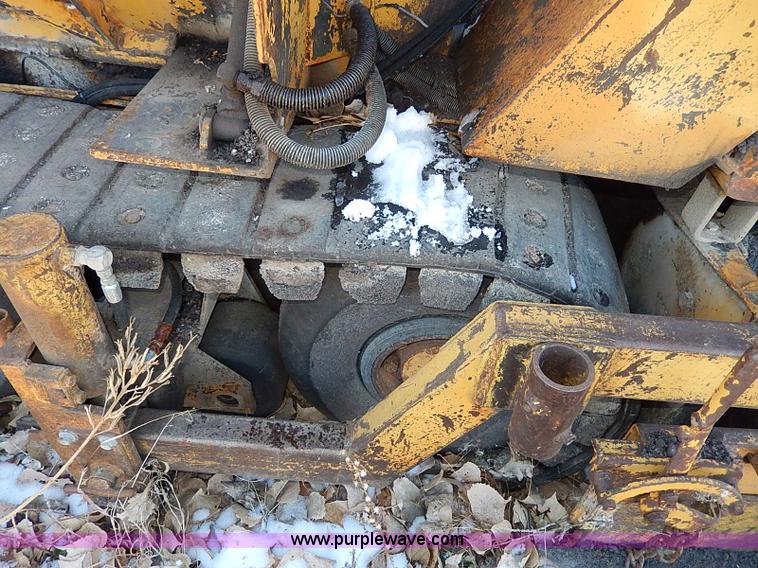 image for item I9456 Allatt C300 paver