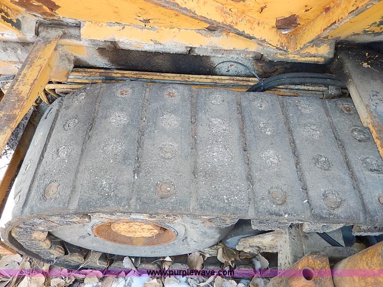 image for item I9456 Allatt C300 paver